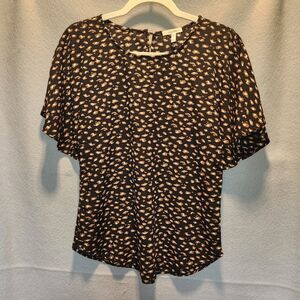 Maurices XS black multicolor short sleeve blouse